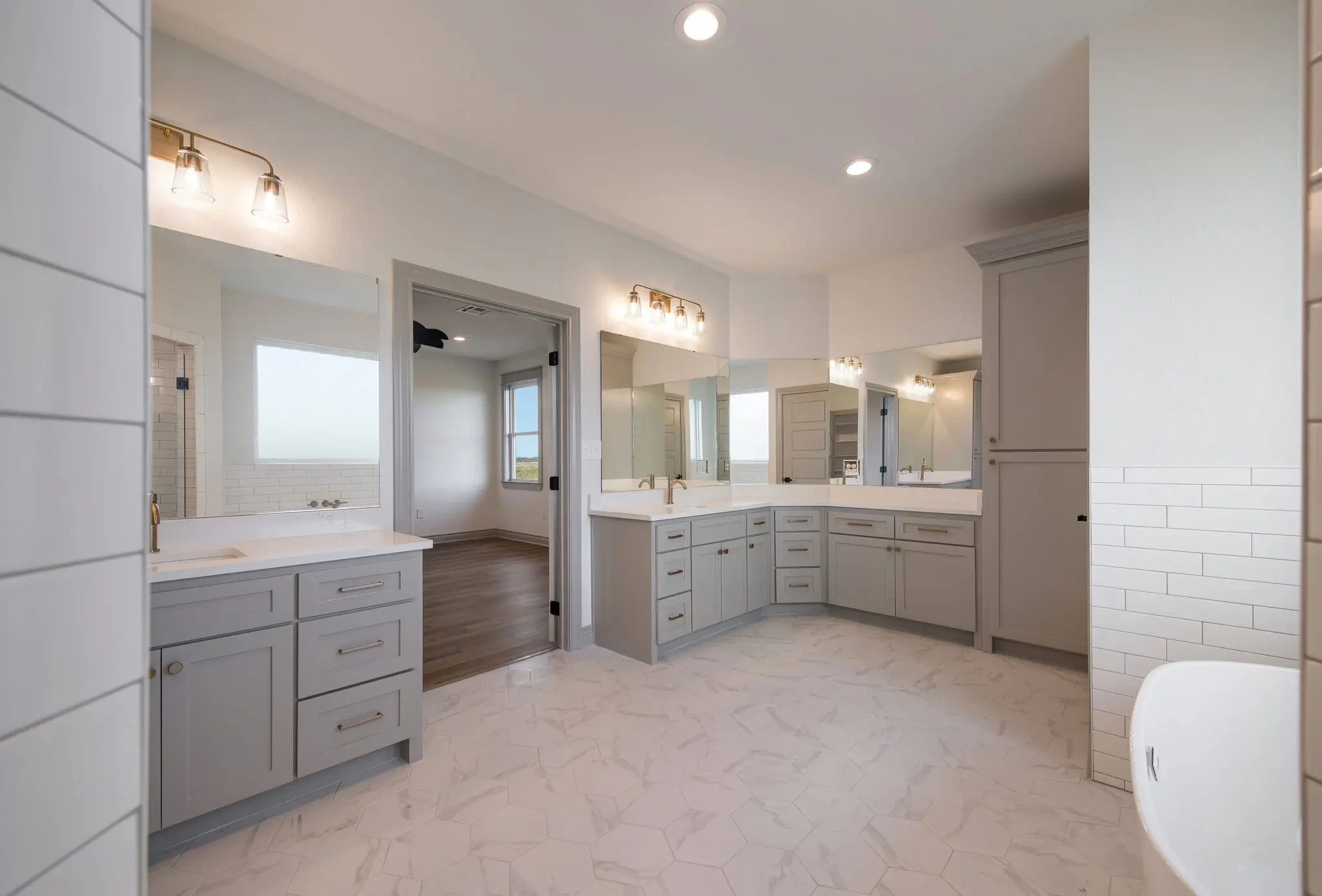 Choice Painting Waco & Crawford, Texas - Bathroom Painting and Finishing