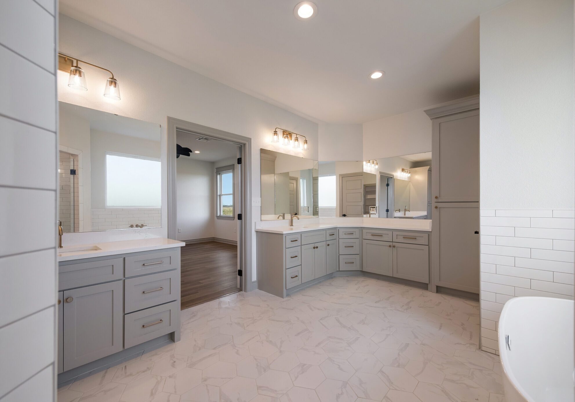 Choice Painting Waco & Crawford, Texas - Bathroom Painting and Finishing