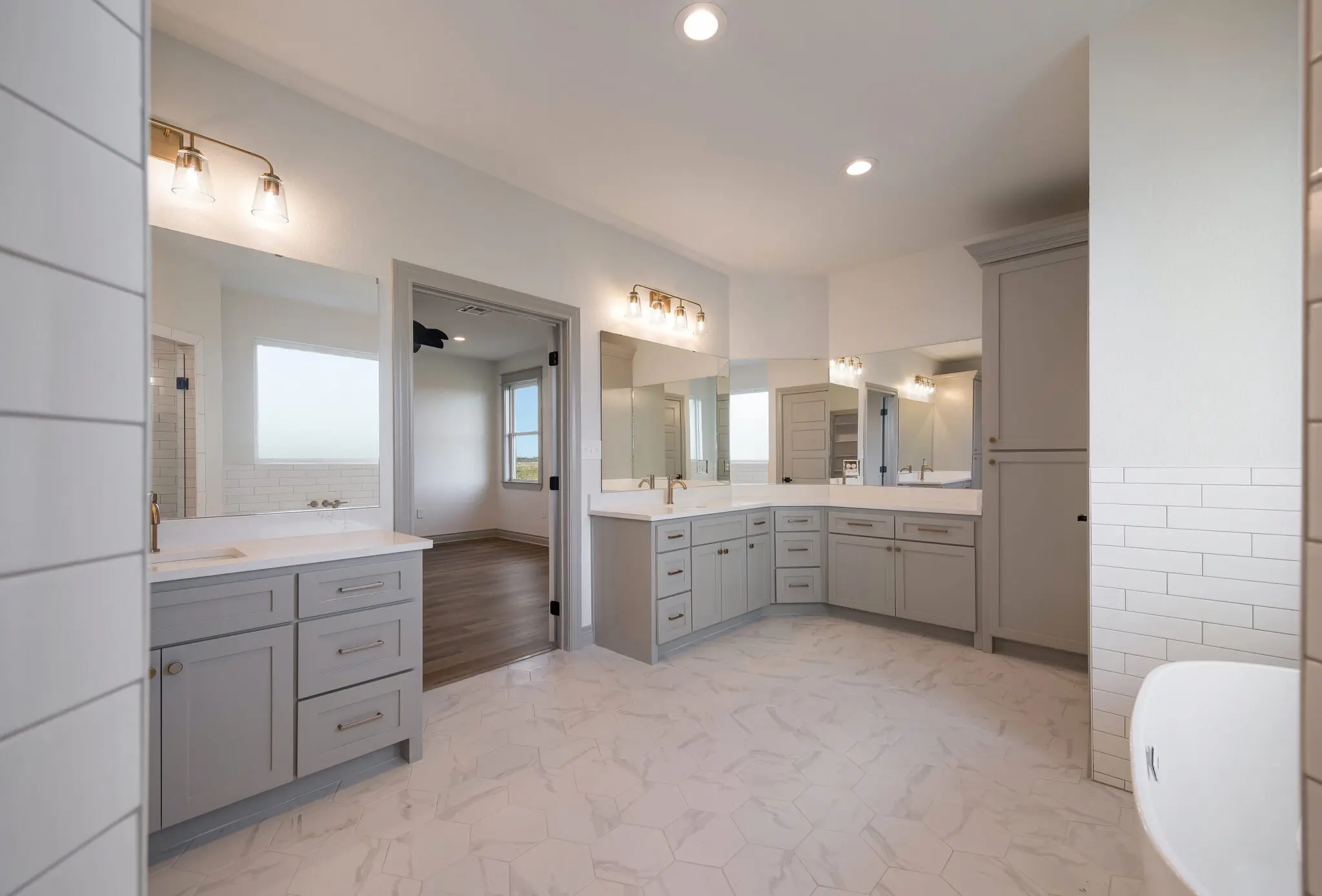 Choice Painting Waco & Crawford, Texas - Bathroom Painting and Finishing